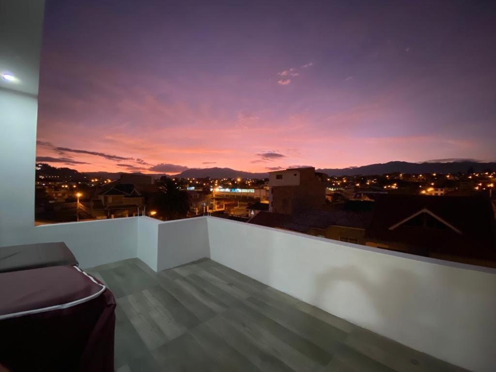 Апартаменти Lindo Departamento Con Vista Increible A Куенка Екстер'єр фото